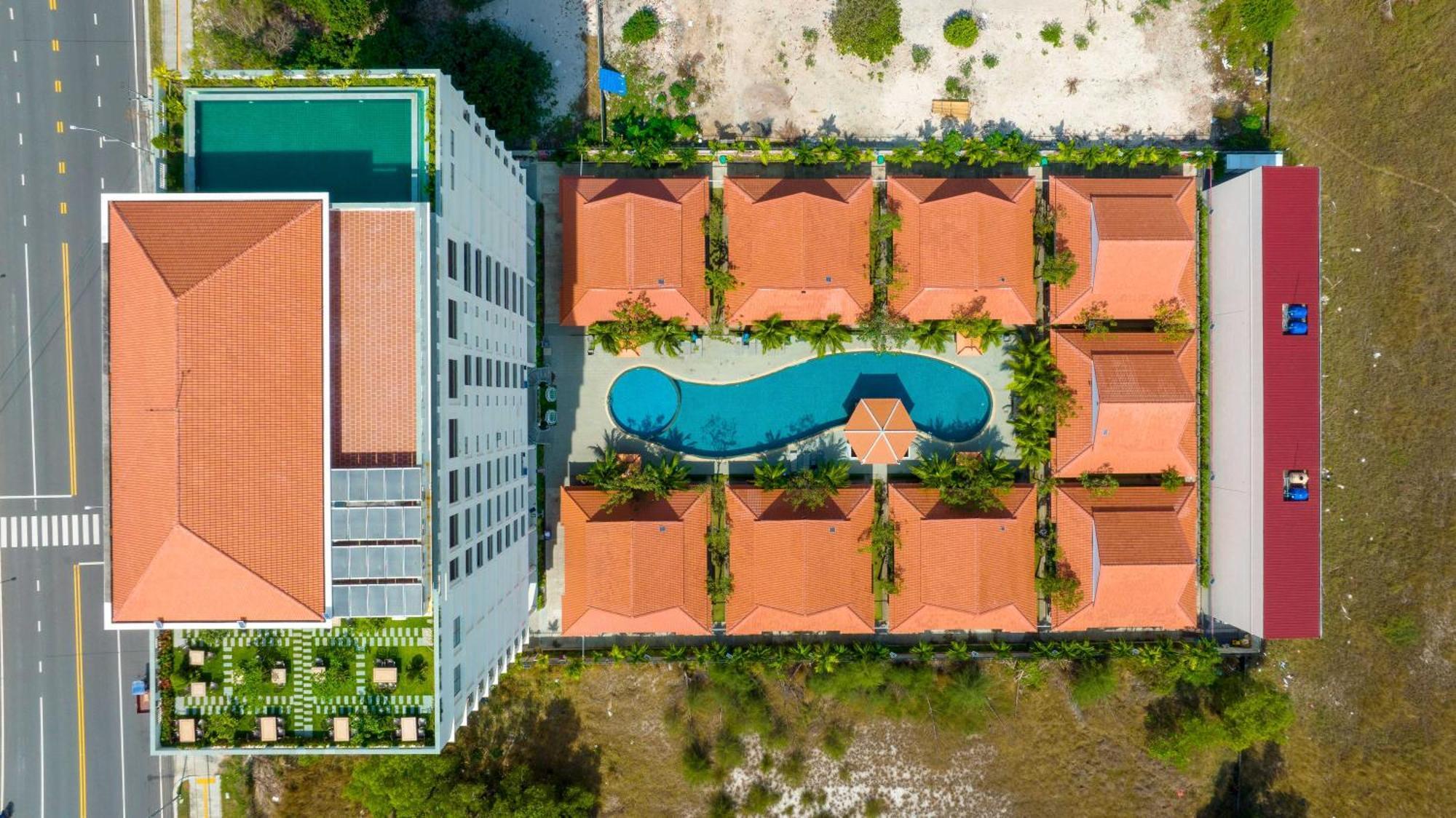 Sea Breeze Hotel & Villa Sihanoukville Extérieur photo